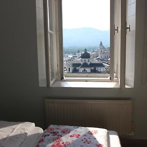 Kamer met een King Size Bed